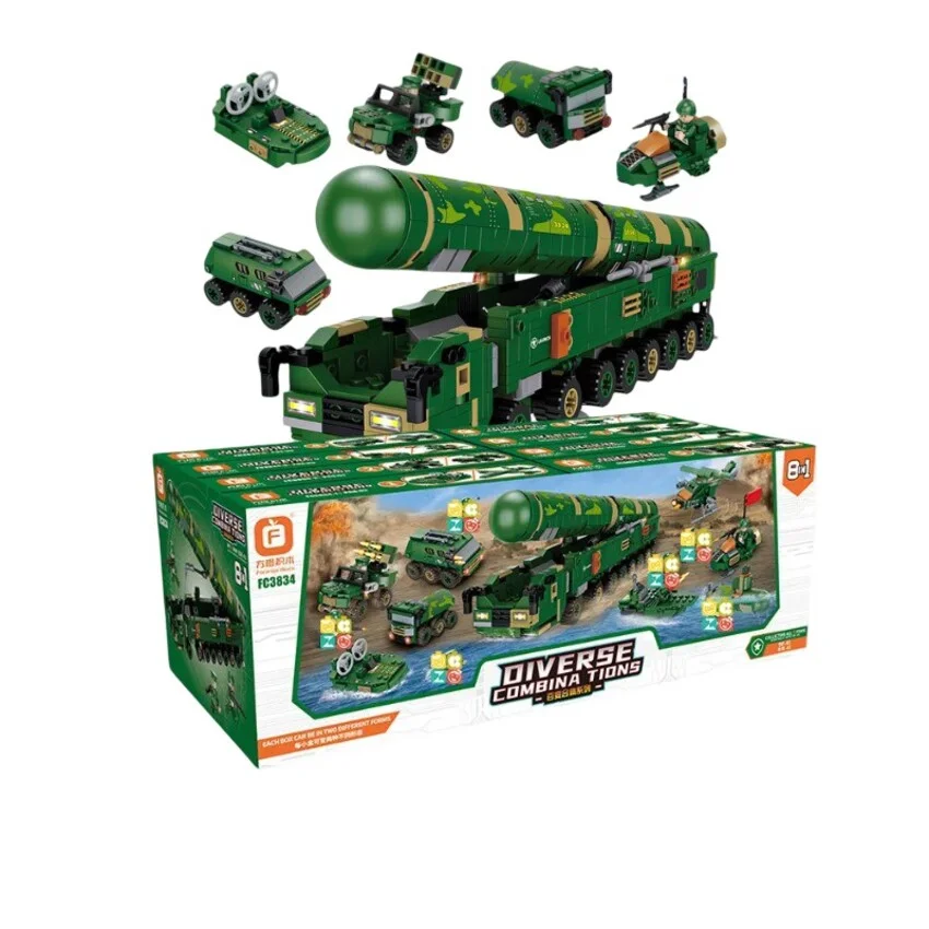 Divers Combinations War Set 8 in 1